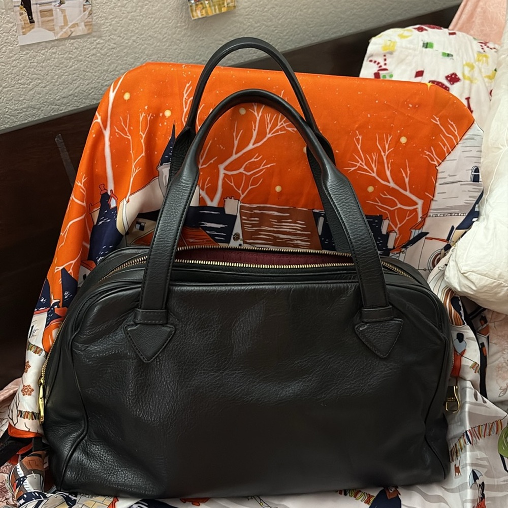Loewe Black Leather Handbag - Picture 4 of 10